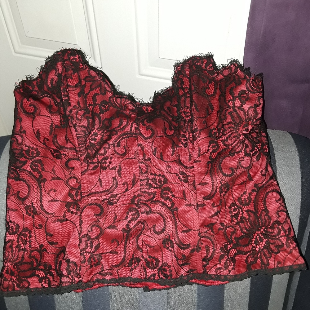 Gothic Large lace top